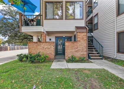 2300 Bamboo Drive - Photo 1