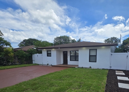 320 Sterling Avenue - Photo 1