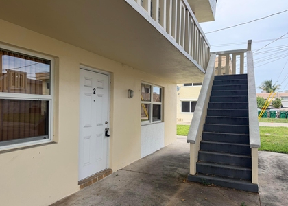3660 Sw 60th Avenue - Photo 1