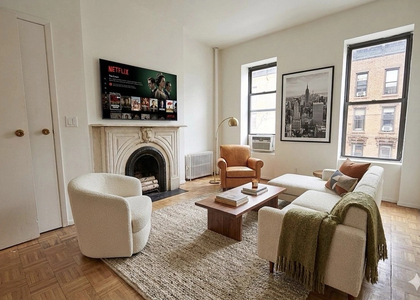 3 bedroom Railiroad on E89th s - Photo 1