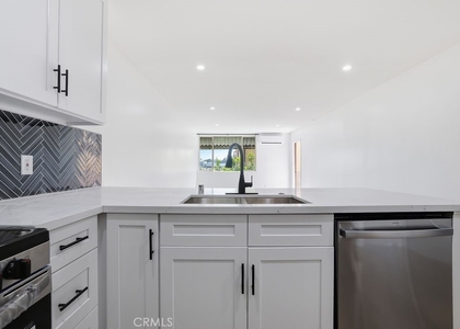 17000 Burbank Boulevard - Photo 1