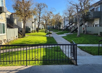 623 N Bristol - Photo 1