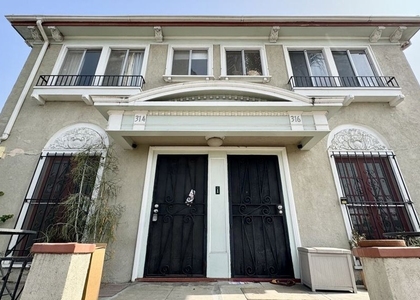 316 S Coronado Street - Photo 1