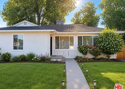7457 Cozycroft Avenue - Photo 1