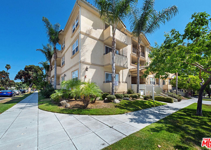 650 E Palm Avenue - Photo 1