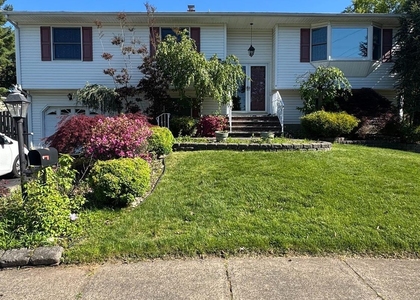 5 Timothy Court - Photo 1