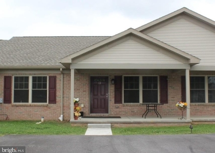 12 W High Street - Photo 1