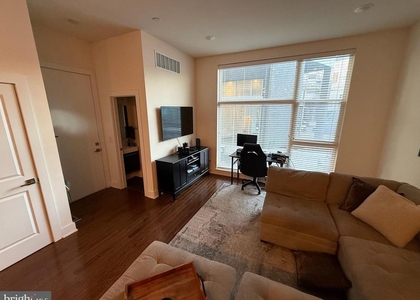 1115 Germantown Avenue - Photo 1