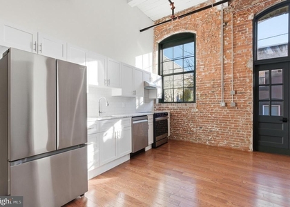 1801 N Howard Street - Photo 1