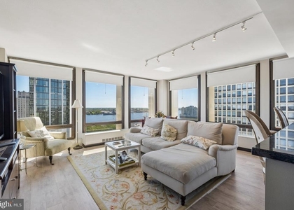 200 Locust Street - Photo 1