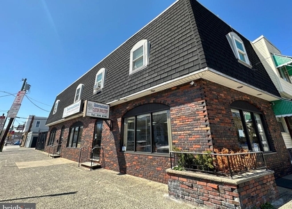 2033 W Passyunk Avenue - Photo 1