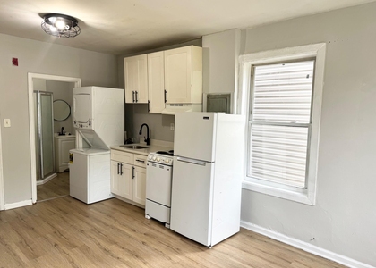 611 W Norris Street - Photo 1
