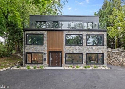 354 Winding Way - Photo 1