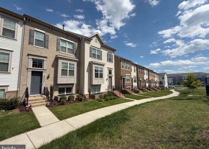 22030 Longspur Alley - Photo 1