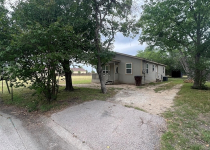 1310 Torres St - Photo 1