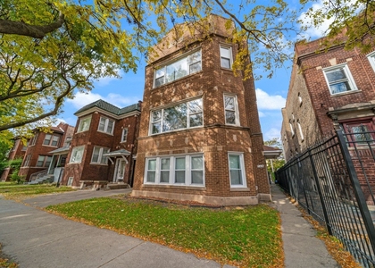 5426 W Jackson Boulevard - Photo 1