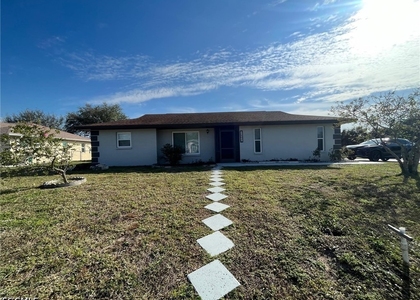 1402 Se 34 Street - Photo 1