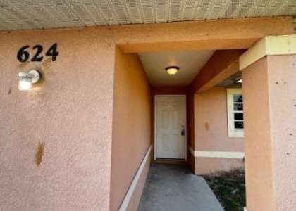624 Hancock Bridge Parkway - Photo 1