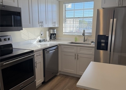 1900 Alamanda Drive - Photo 1