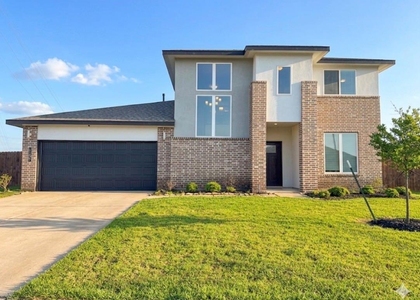 1107 Lakes Edge Lane - Photo 1