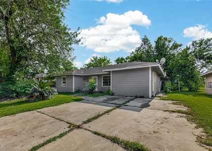 10506 Buffum Street - Photo 1