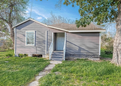 8304 Darien Street - Photo 1