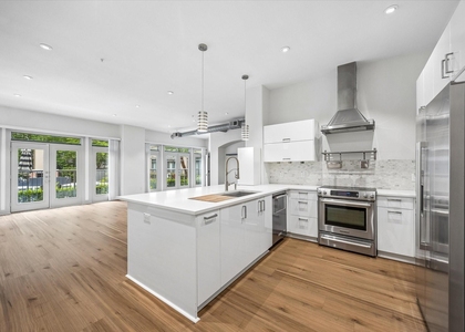 1901 Post Oak Boulevard - Photo 1