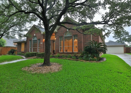 17222 Leeside Drive - Photo 1