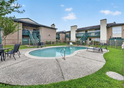 1516 Bay Area Boulevard - Photo 1