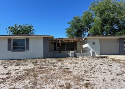 7835 Arbordale Drive - Photo 1