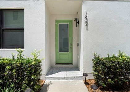 1332 W Gray Street - Photo 1