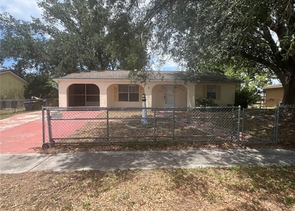 8250 Lombra Avenue - Photo 1