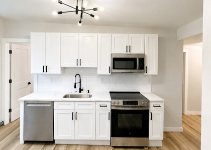 411 Main Street - Photo 1