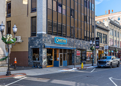 51 Bank Street - Photo 1