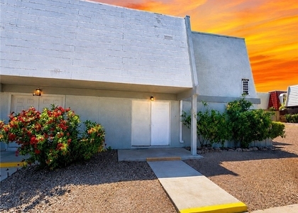 3489 Villa Knolls South Drive - Photo 1