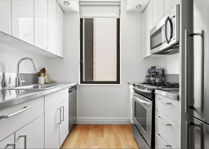 Hell's Kitchen - Photo 1
