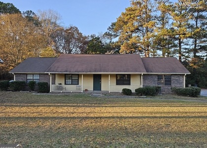 2835 Springdale Road - Photo 1