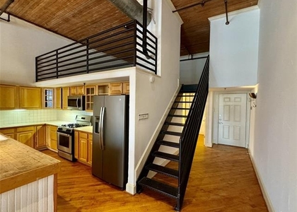 3026 Commerce - Photo 1