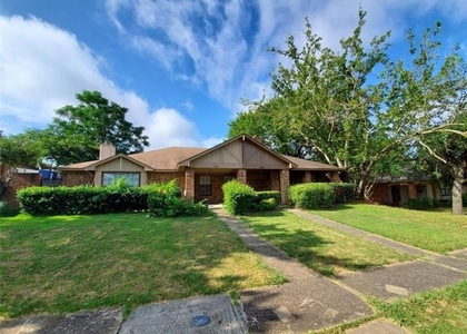 10212 Hillhouse Lane - Photo 1