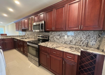 1441 Nw 19th Terrace - Photo 1