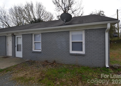 1009 Plymouth Street - Photo 1