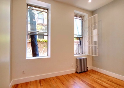  East 5th Street - Photo 1