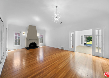 107 S Lucerne Boulevard - Photo 1