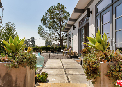7107 Pacific View Drive - Photo 1