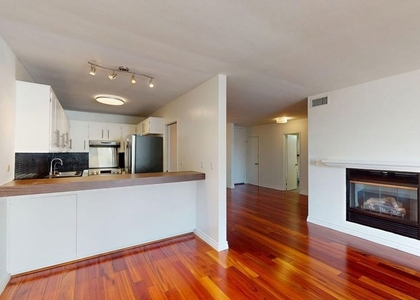 1010 N Kings Road - Photo 1