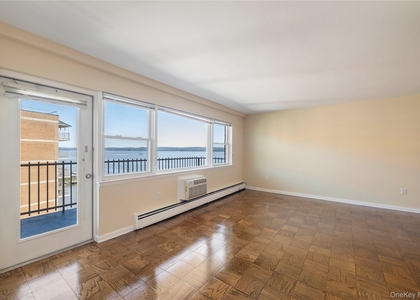 101 Gedney Street - Photo 1