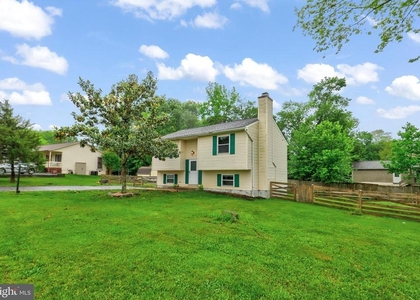 7 Bertram Boulevard - Photo 1