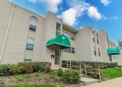 21 Canterbury Square - Photo 1
