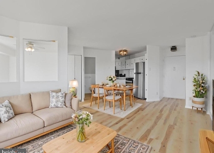 5340 Holmes Run Parkway - Photo 1