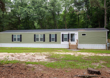 120 Nancy Lane - Photo 1